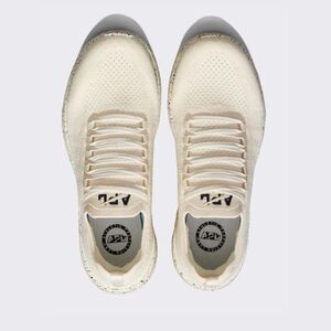 APL TechLoom Breeze
Ivory / Chocolate / Speckle 7.5M